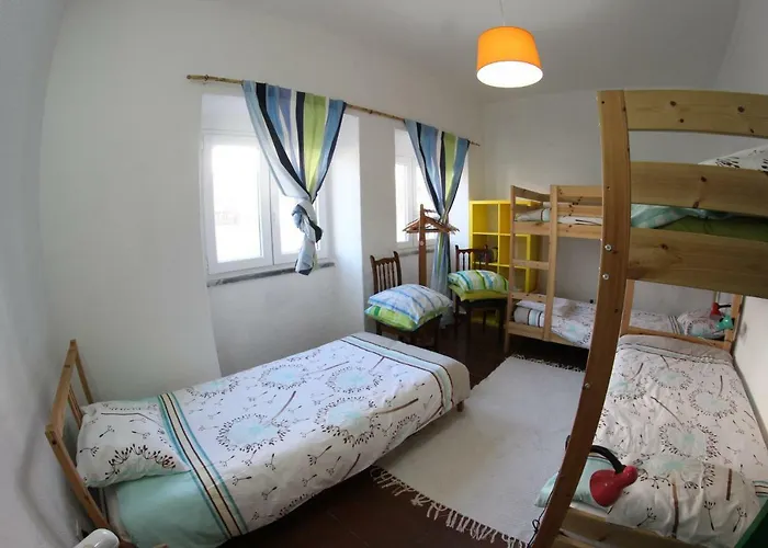 Native Surfhouse Praia da Lourinhã