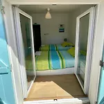 Native Surfhouse Praia da Lourinhã