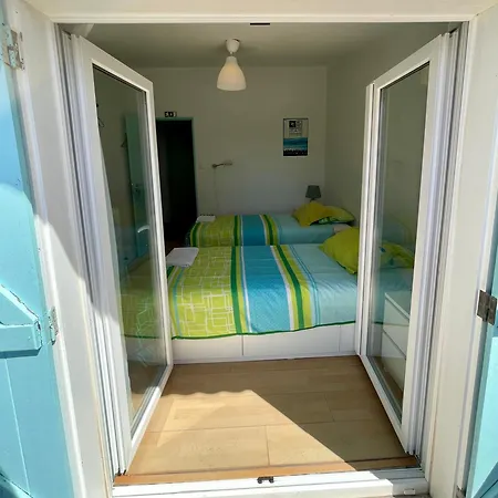 Native Surfhouse Praia da Lourinha