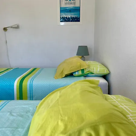 Native Surfhouse Hostel Praia da Lourinha